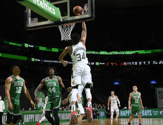  字母哥伤退凯尔特人逆转雄鹿  