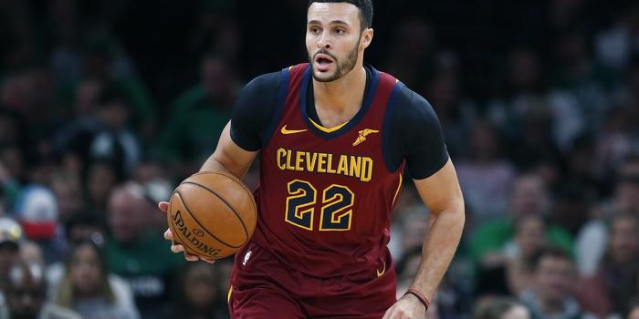  马尔卡宁三分雨浇灭热火，骑士全员发力击退迈阿密